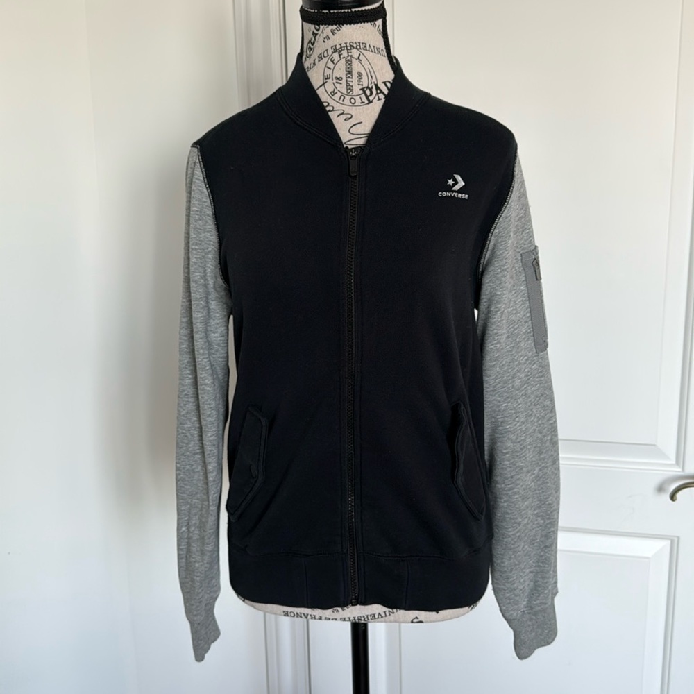 Converse vest